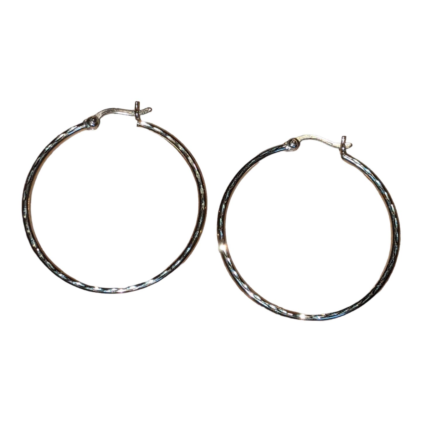 UNIQUE FINDS: Gold Hoop Earrings