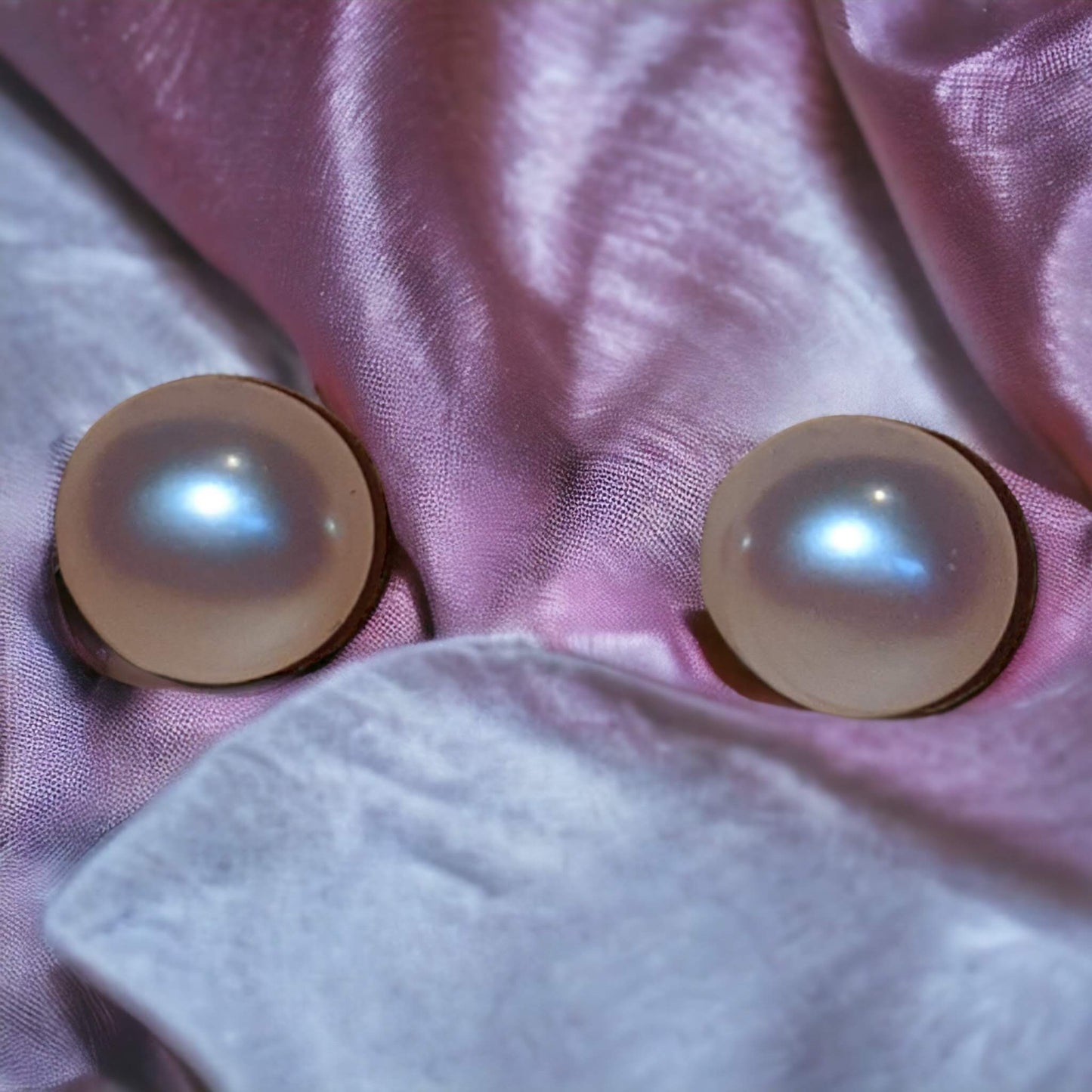 UNIQUE FINDS: Pink Pearl Earrings